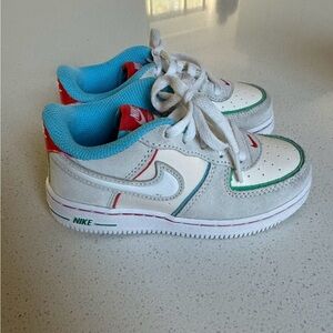 Nike Kids Air Force 1 size 9.5c